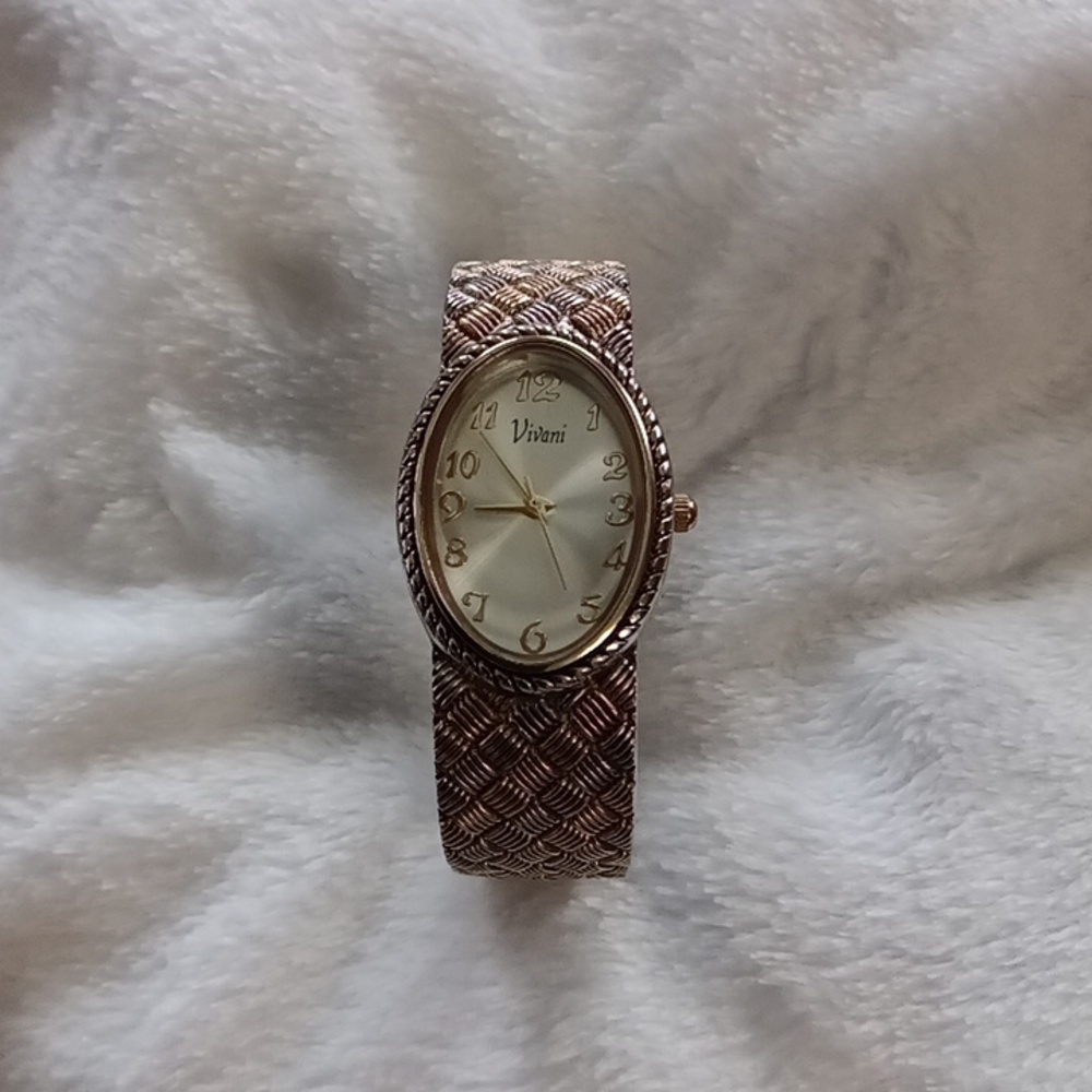VIVANI GOLD AND SILVER BASKET WEAVE WATCH NEW BATTERY